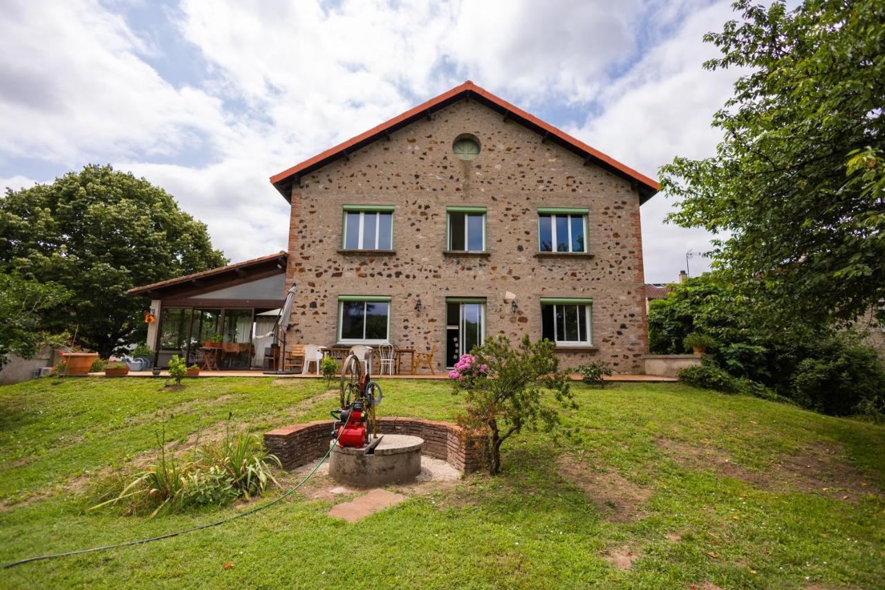 Chambres Et Table D'Hotes Le Pontet Arthes Exterior photo