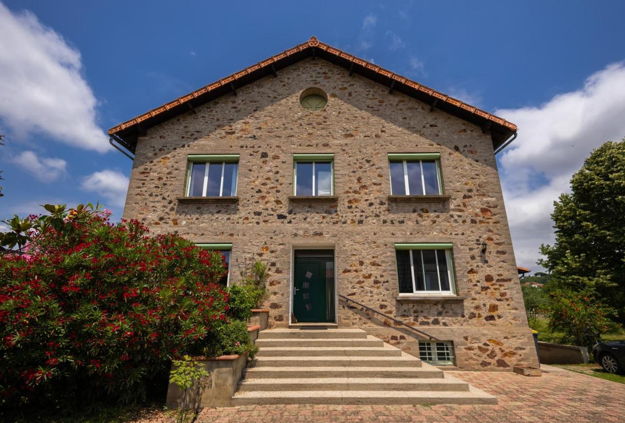 Chambres Et Table D'Hotes Le Pontet Arthes Exterior photo